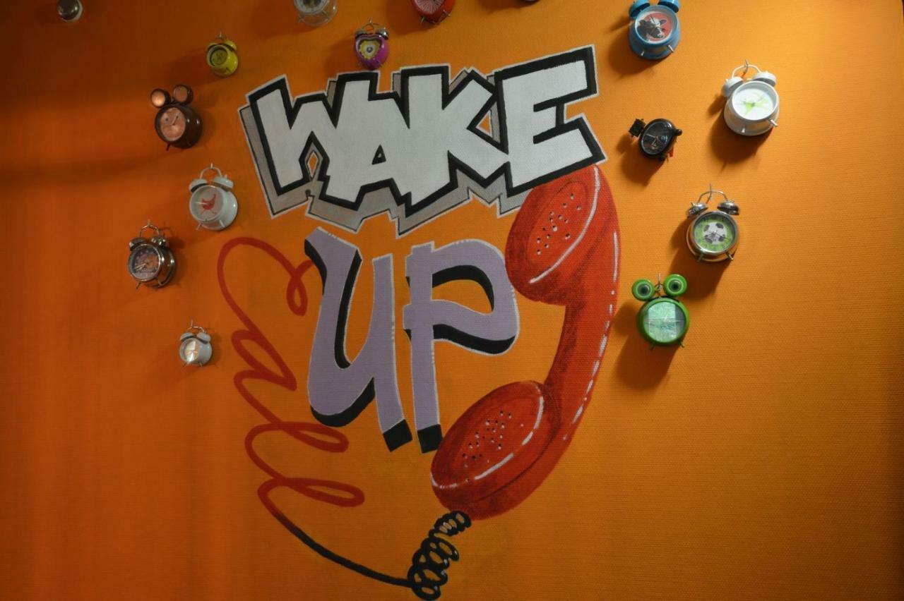 Wake Up Call Bed & Breakfast Westbroek Exterior photo